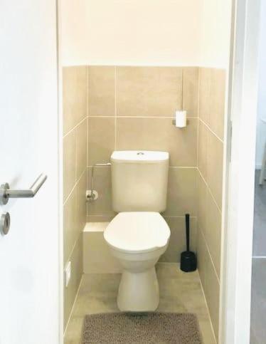 Rm-1 - Appartement F2 Au 1Er Etage Pour 1-3 Pers Mulhouse Buitenkant foto